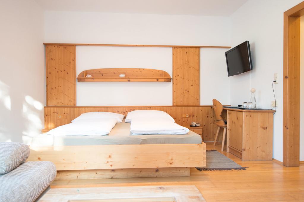 Pension St. Nikolaus Golling an der Salzach Exterior photo