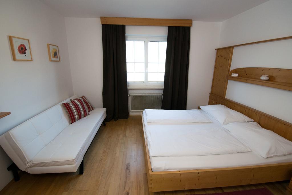 Pension St. Nikolaus Golling an der Salzach Room photo